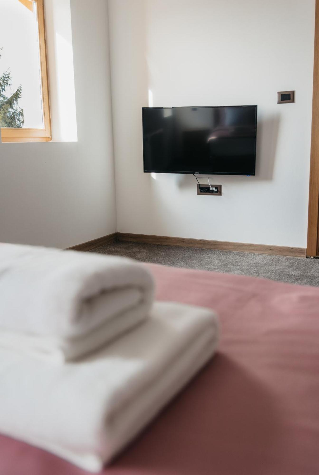 Hotel Pansion Mihica Dvori Babina Greda Zewnętrze zdjęcie